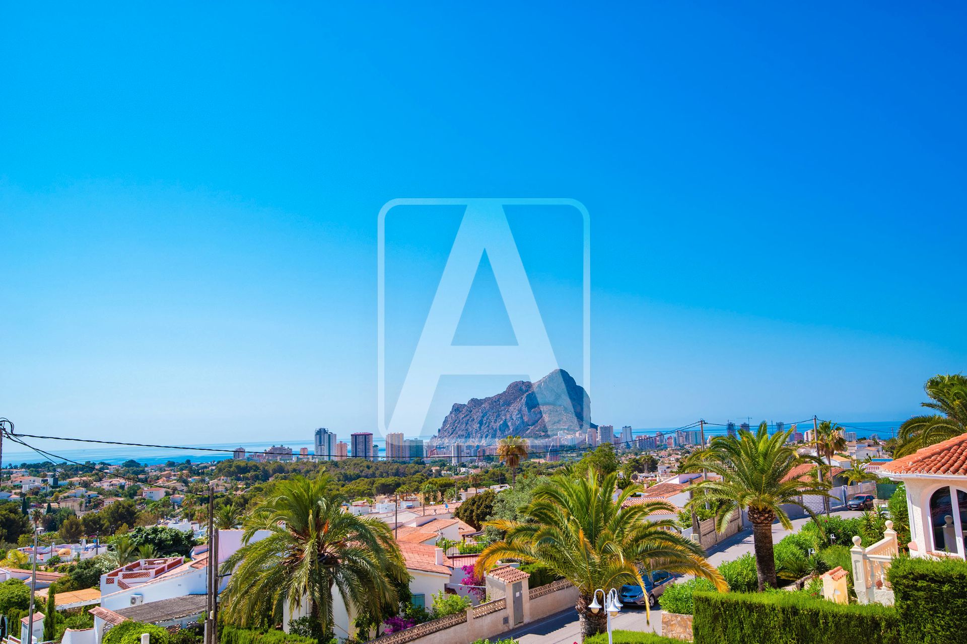 Vista exterior de Casa o xalet en venda en Calpe / Calp amb Aire condicionat, Calefacció i Jardí privat