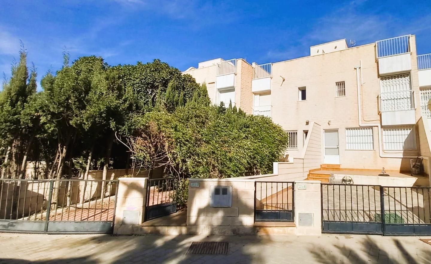 Exterior view of Single-family semi-detached for sale in Vera  with Terrace and Community pool