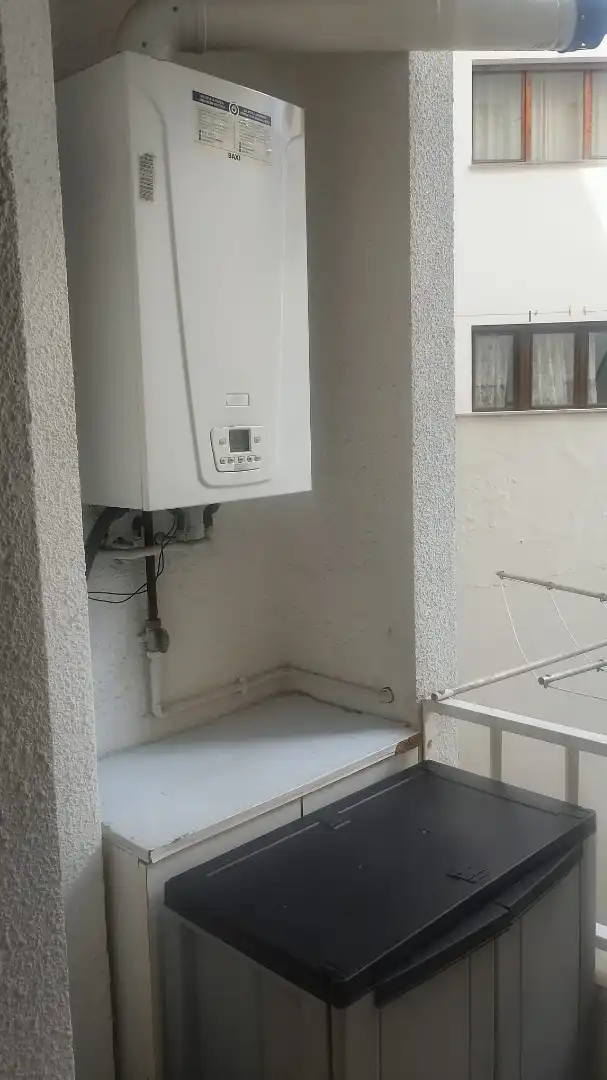 Terrasse von Wohnung zur Miete in Oviedo  mit Heizung, Parkett und Abstellraum