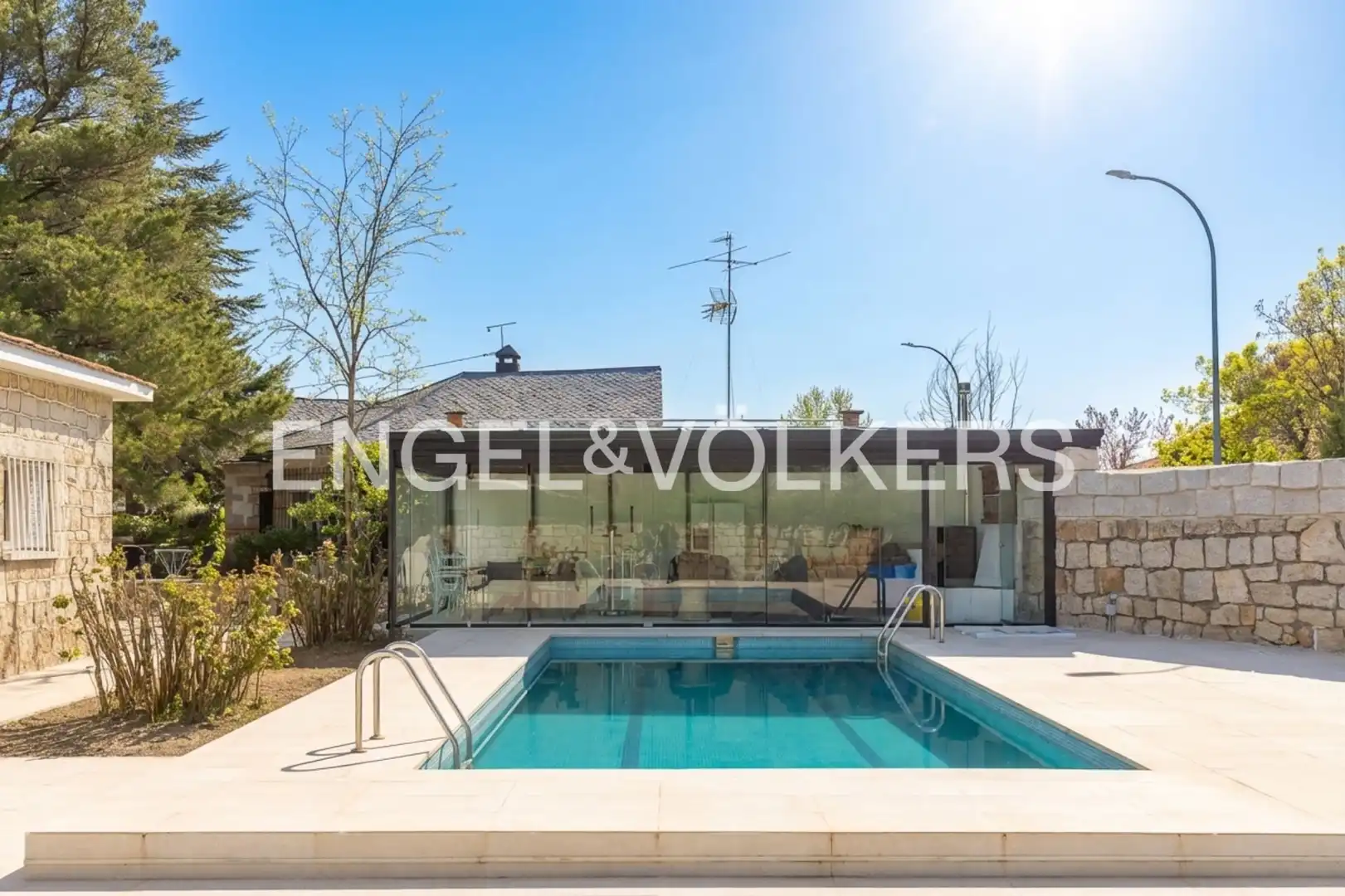 Piscina de Casa o chalet en venta en La Cabrera con Calefacción, Jardín privado y Piscina