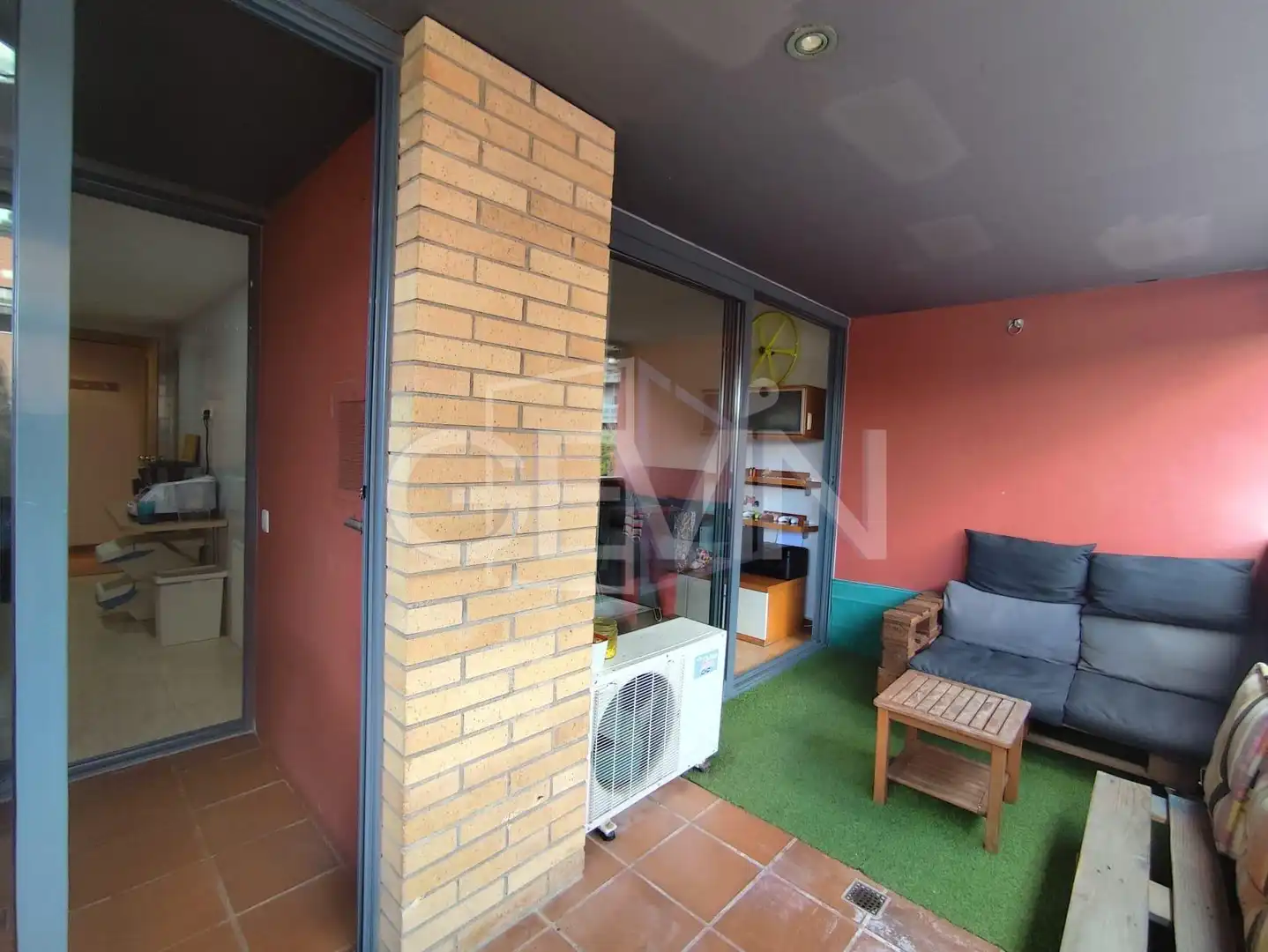 Terrassa de Pis en venda en Santa Perpètua de Mogoda amb Aire condicionat, Calefacció i Jardí privat
