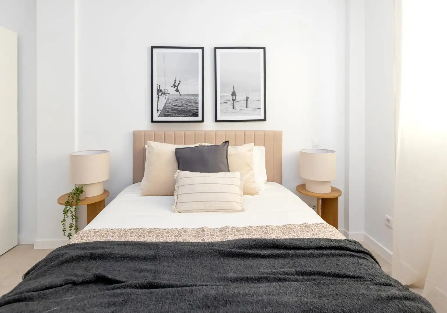Bedroom of Flat for sale in Granada  with Air Conditioner, Heating and Furnished