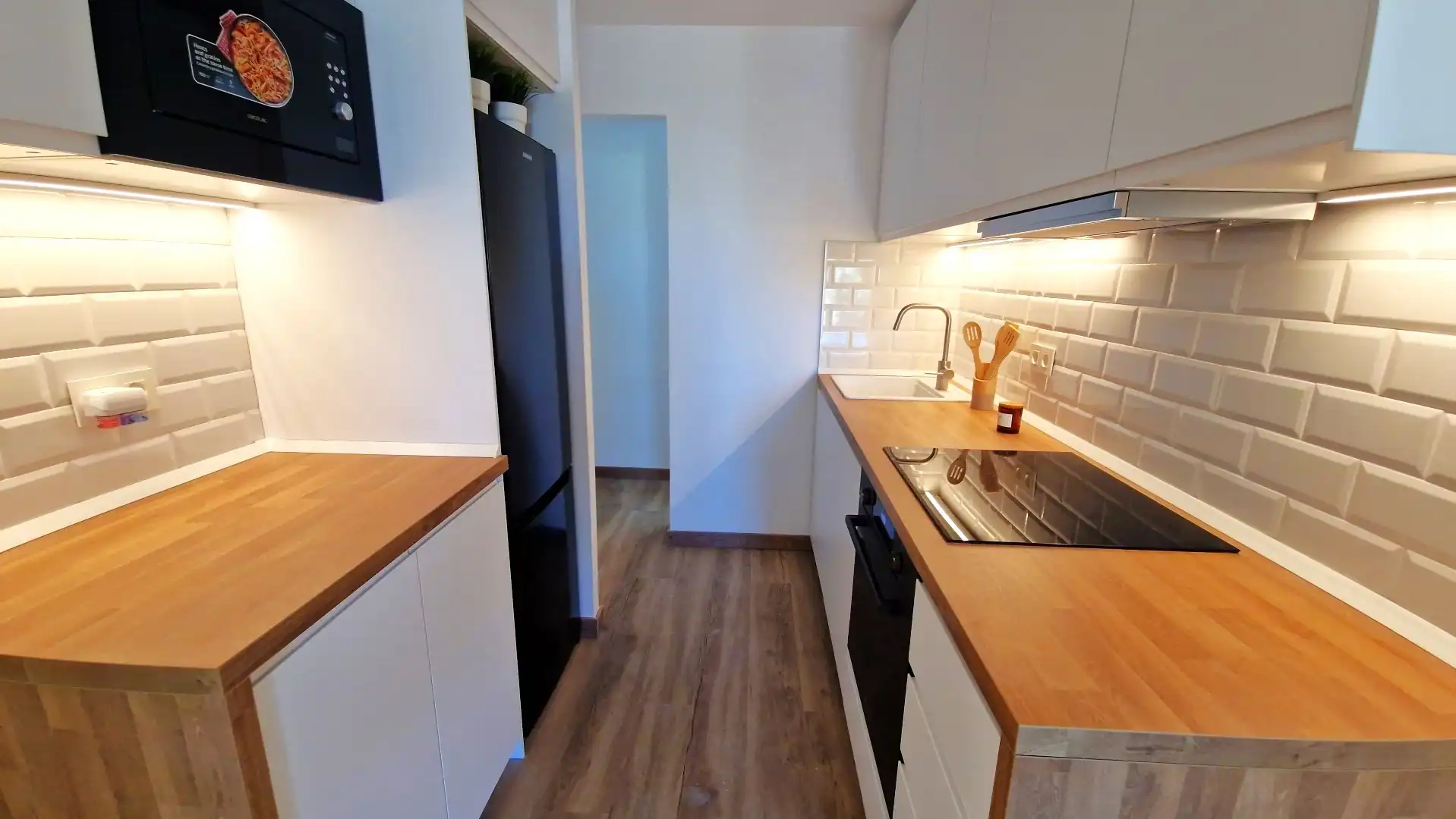 Kitchen of Flat for sale in Benalmádena  with Air Conditioner, Terrace and Swimming Pool