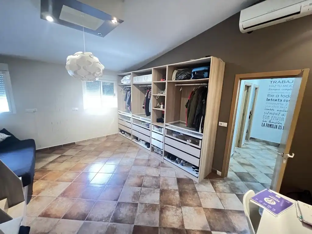 Habitación de Casa o chalet en venta en Alzira con Aire acondicionado, Jardín privado y Terraza