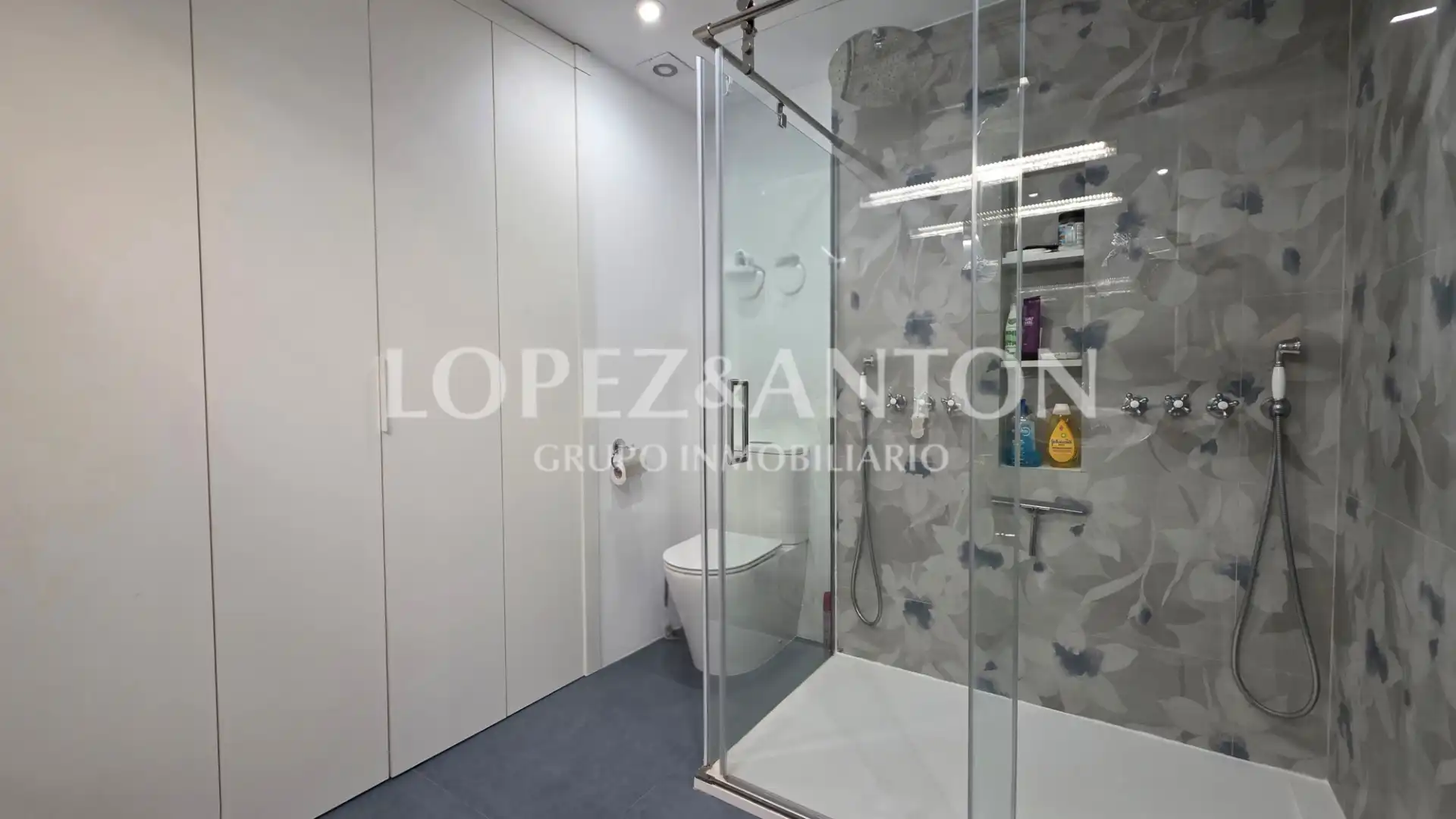 Baño de Dúplex en venta en Pueblo