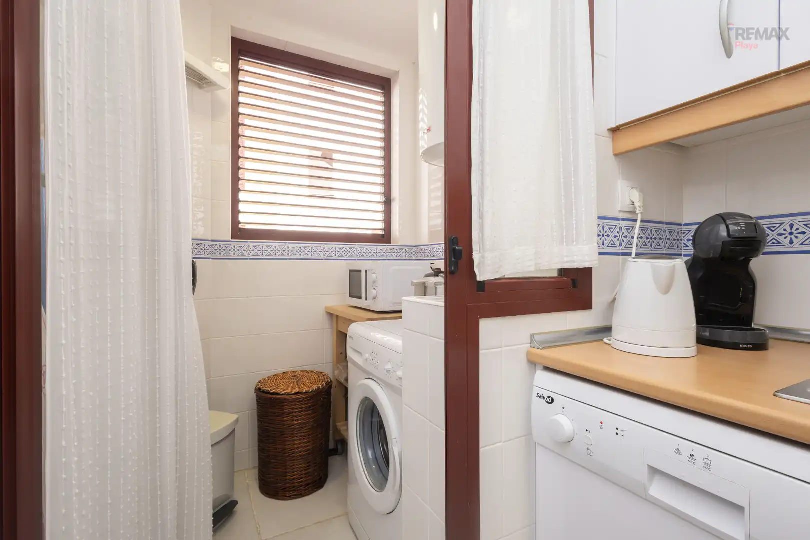 Bathroom of Ground floor for sale in Vera  with Air Conditioner, Terrace and Storage room