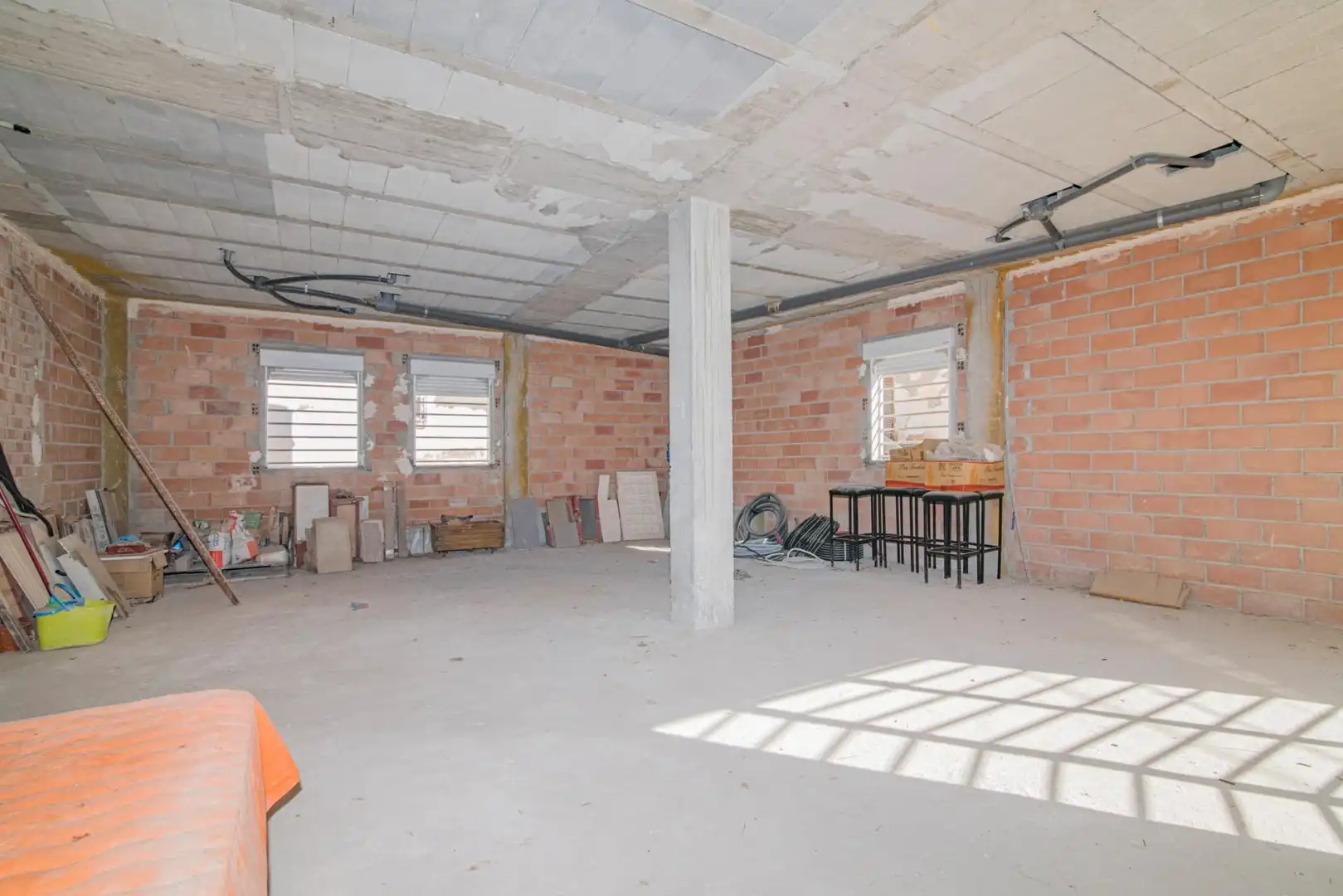 Edificio en venta en Moraleda de Zafayona