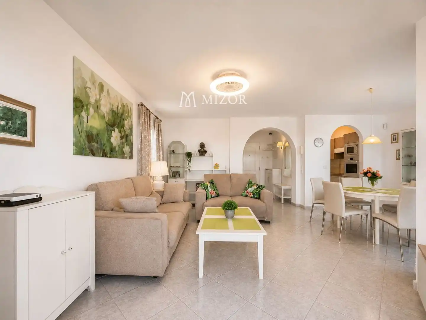 Wohnzimmer von Dachboden zum Verkauf in Adeje mit Klimaanlage, Terrasse und Schwimmbad