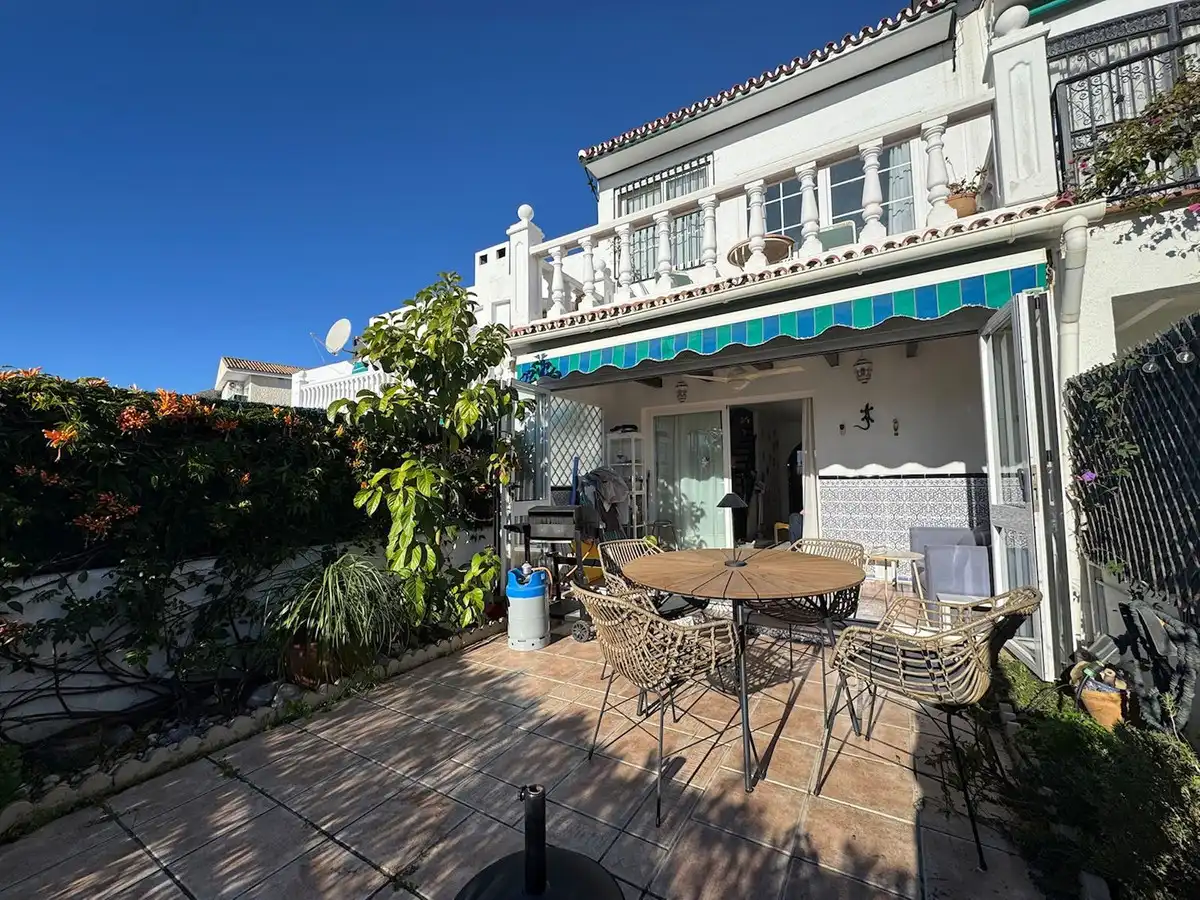 Terraza de Casa adosada en venta en Benalmádena con Aire acondicionado, Terraza y Piscina comunitaria