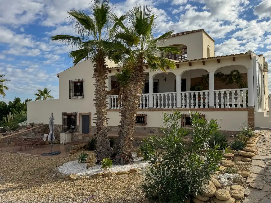 Casa con piscina en venta en Diseminados Llanos Rosa, imagen 2
