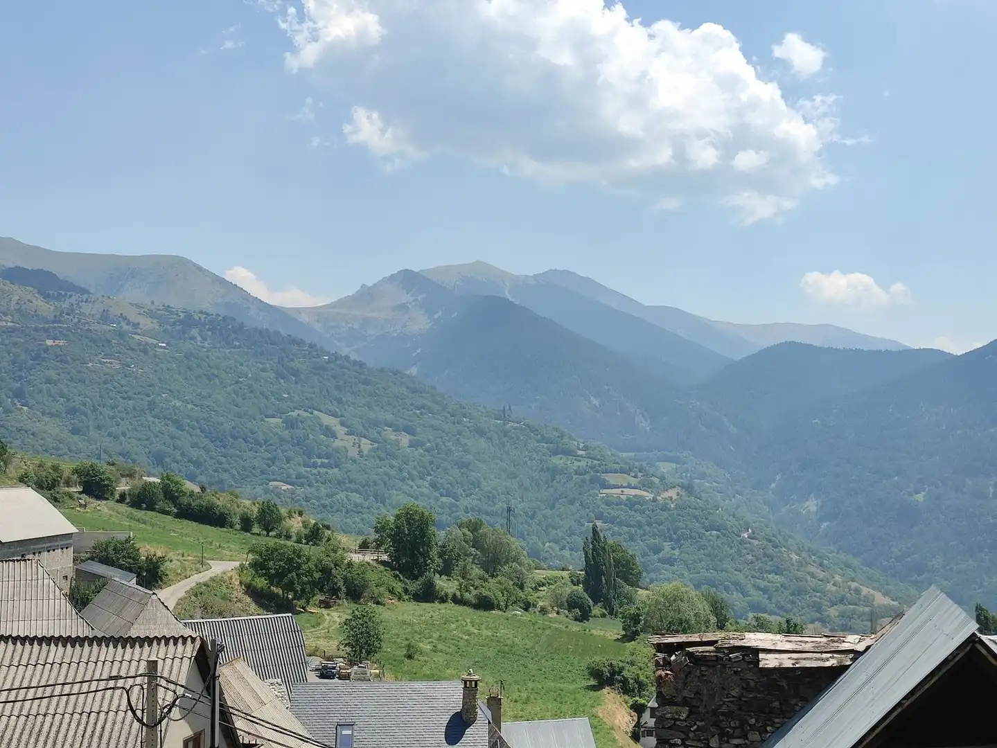 Vista exterior de Casa o xalet en venda en Gistaín amb Traster