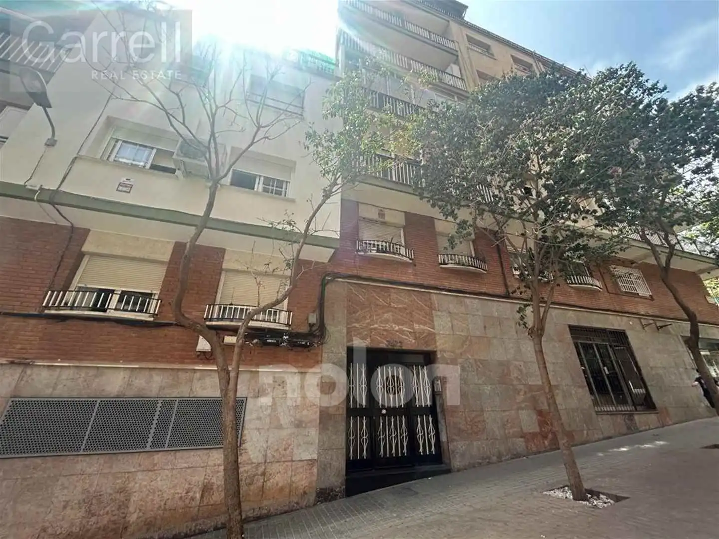 Vista exterior de Piso en venta en Barcelona con Terraza