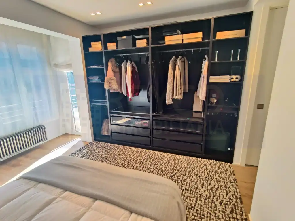Dormitori de Apartament en venda en  Logroño amb Terrassa