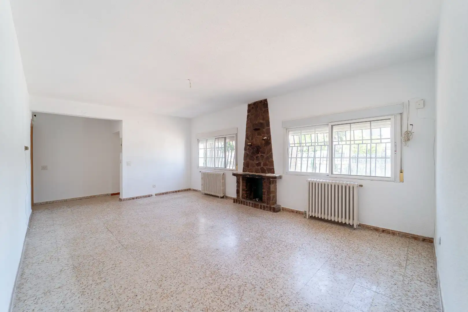Sala d'estar de Casa o xalet en venda en El Álamo amb Aire condicionat, Calefacció i Jardí privat