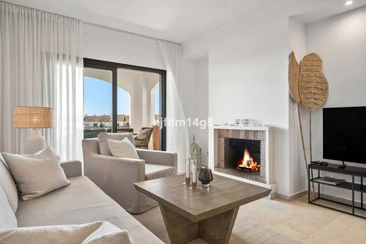 Flat for sale in Nueva Andalucía, imagen 3