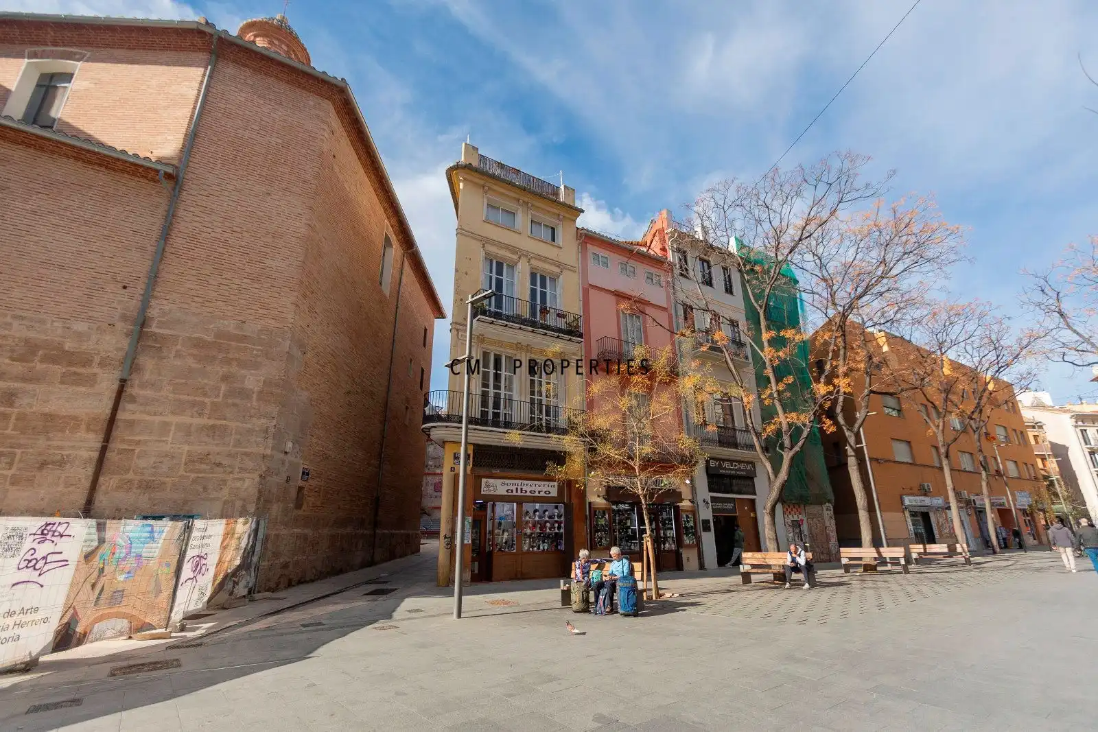 Außenansicht von Gebäude zum Verkauf in Valencia