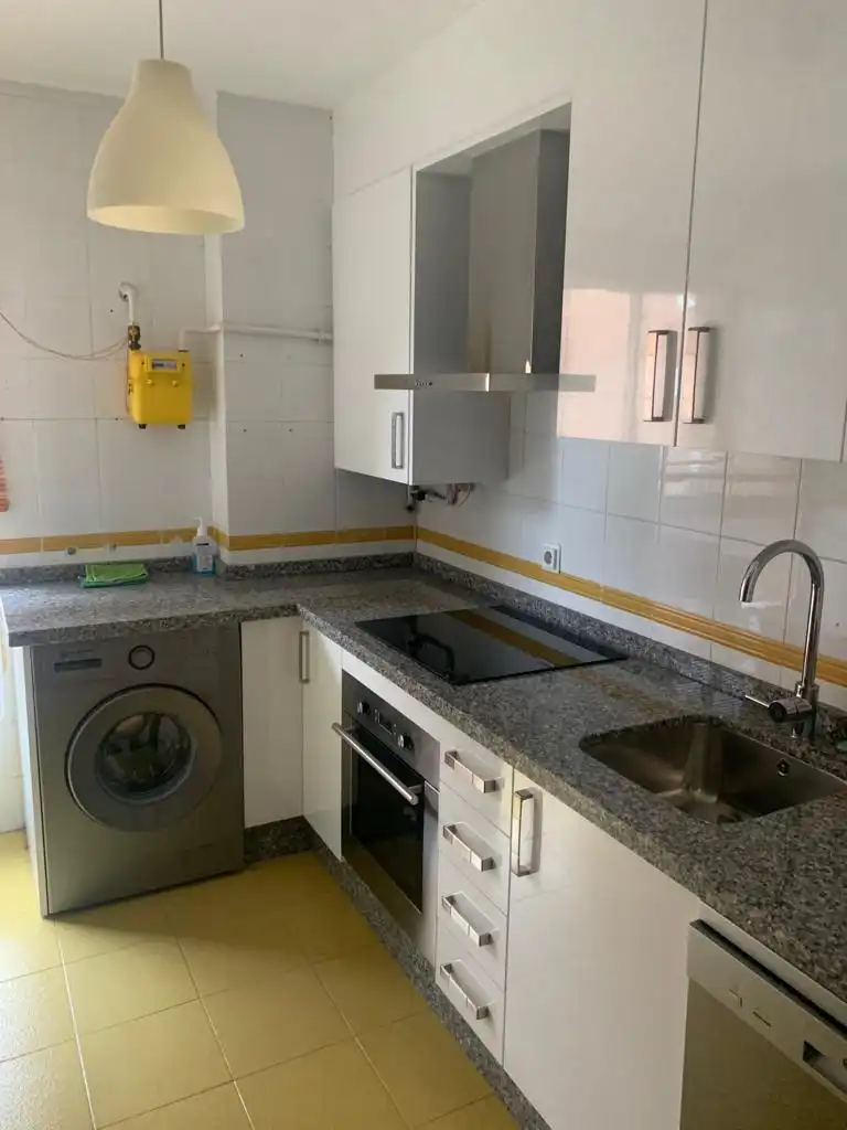 Küche von Wohnung zur Miete in Málaga mit Gemeinschaftspool