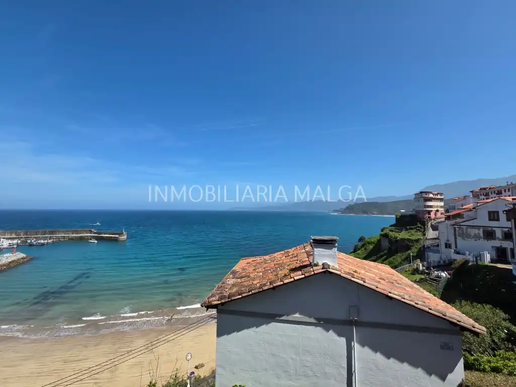 Casa o chalet en venta en Colunga con Calefacción, Parquet y Terraza