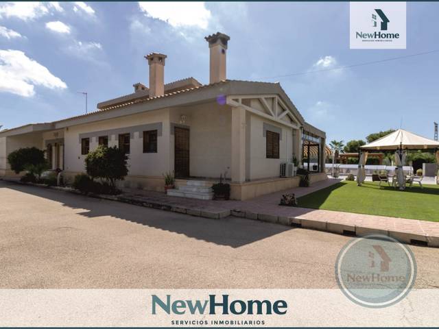 Casa-chalet en Venta en Partida Llano San Jose en La Algoda - Matola - Llano de San José