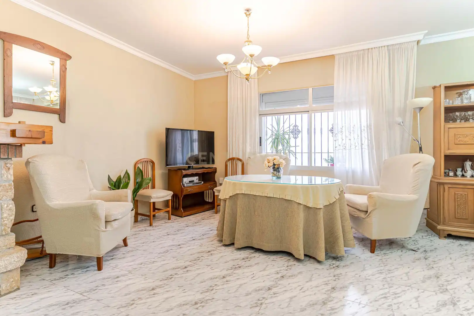 Sala d'estar de Casa o xalet en venda en Motril amb Aire condicionat i Traster