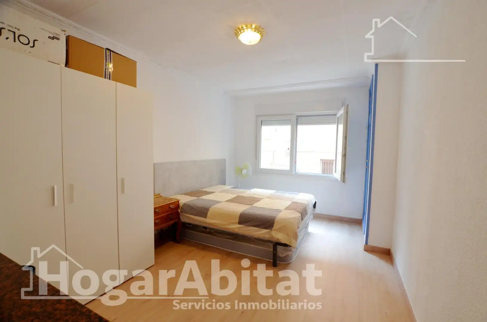 Habitación de Piso en venta en Alicante / Alacant con Amueblado y Balcón