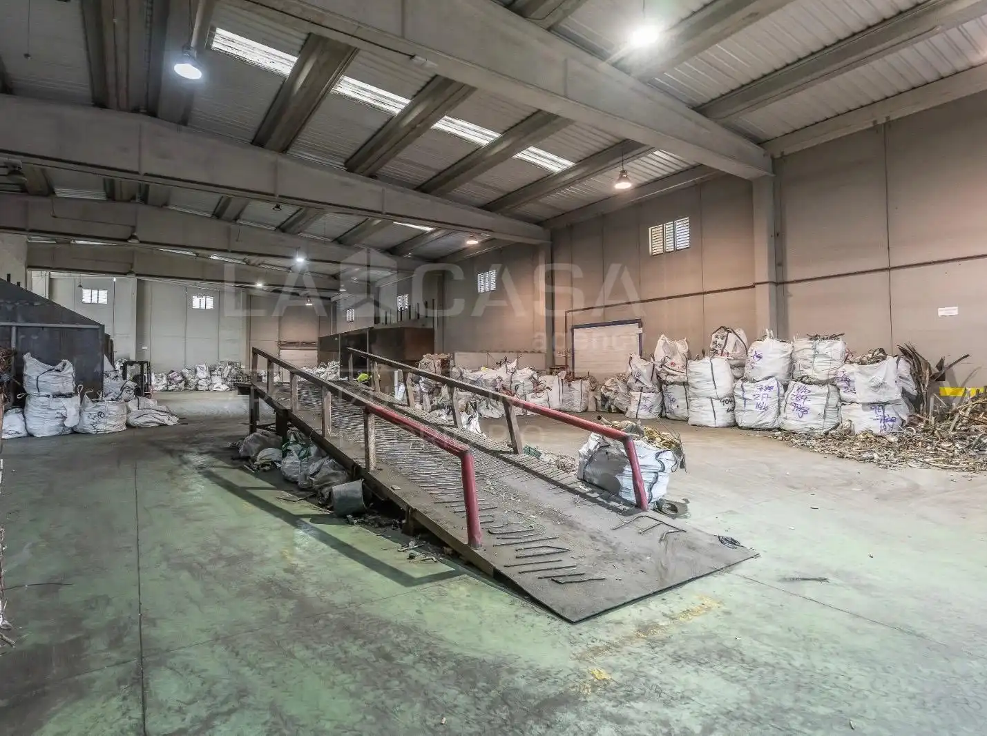 Nave industrial en venta en Calle Puerto de Pajares, imagen 5