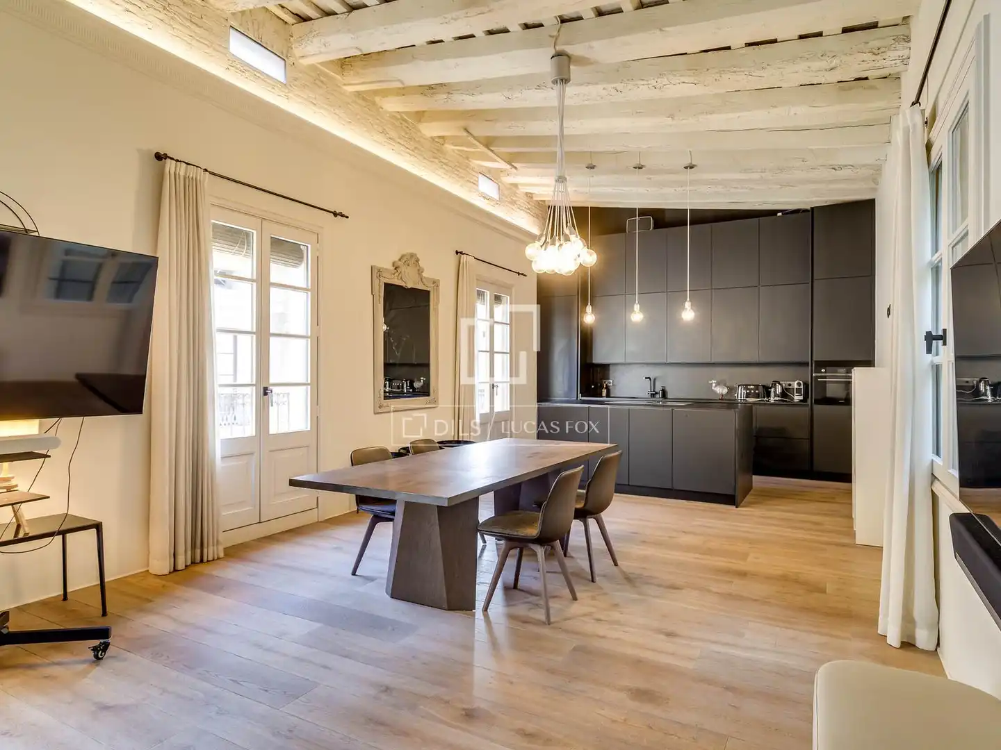 Dining room of Flat for sale in Barcelona  with Air Conditioner, Heating and Furnished