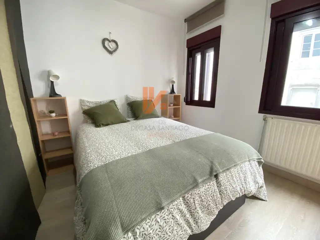 Dormitori de Apartament de lloguer en Santiago de Compostela  amb Moblat