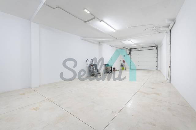 Local comercial en Alquiler en Real en Colloto