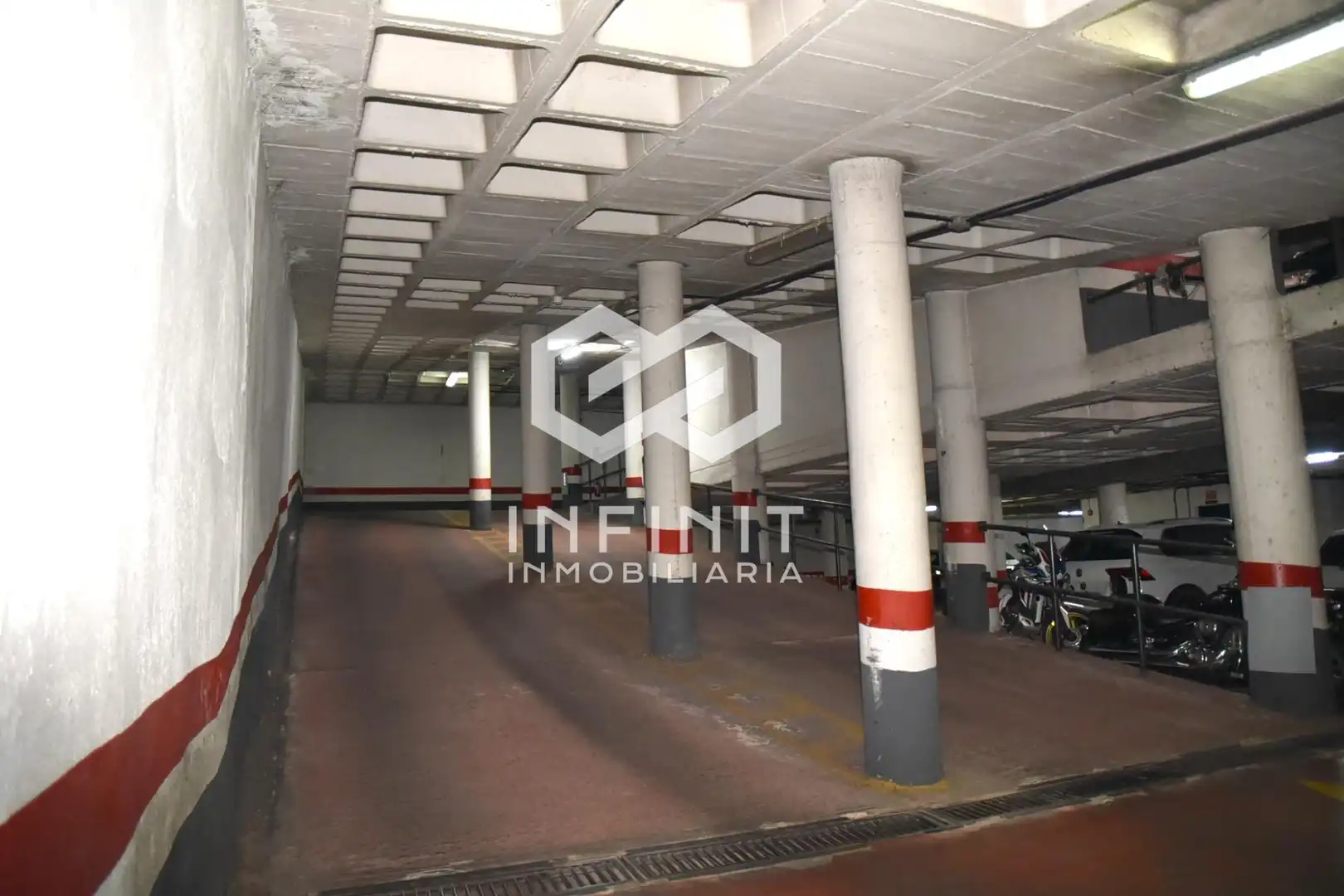 Einzelparkplatz zum Verkauf in Val, imagen 10