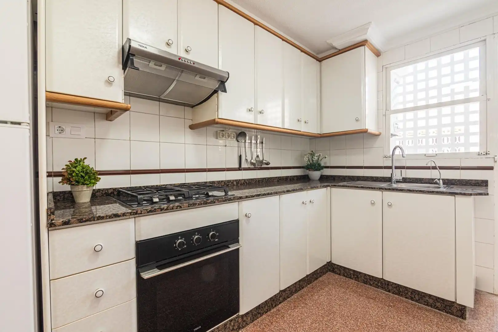 Kitchen of Flat for sale in Santa Pola  with Air Conditioner, Heating and Terrace