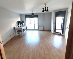 Living room of Flat for sale in Cigales  with Terrace and Balcony