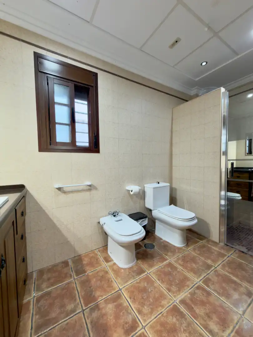 Baño de Finca rústica en venta en Arcos de la Frontera con Aire acondicionado, Calefacción y Jardín privado
