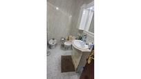 Bathroom of Flat for sale in Salamanca Capital