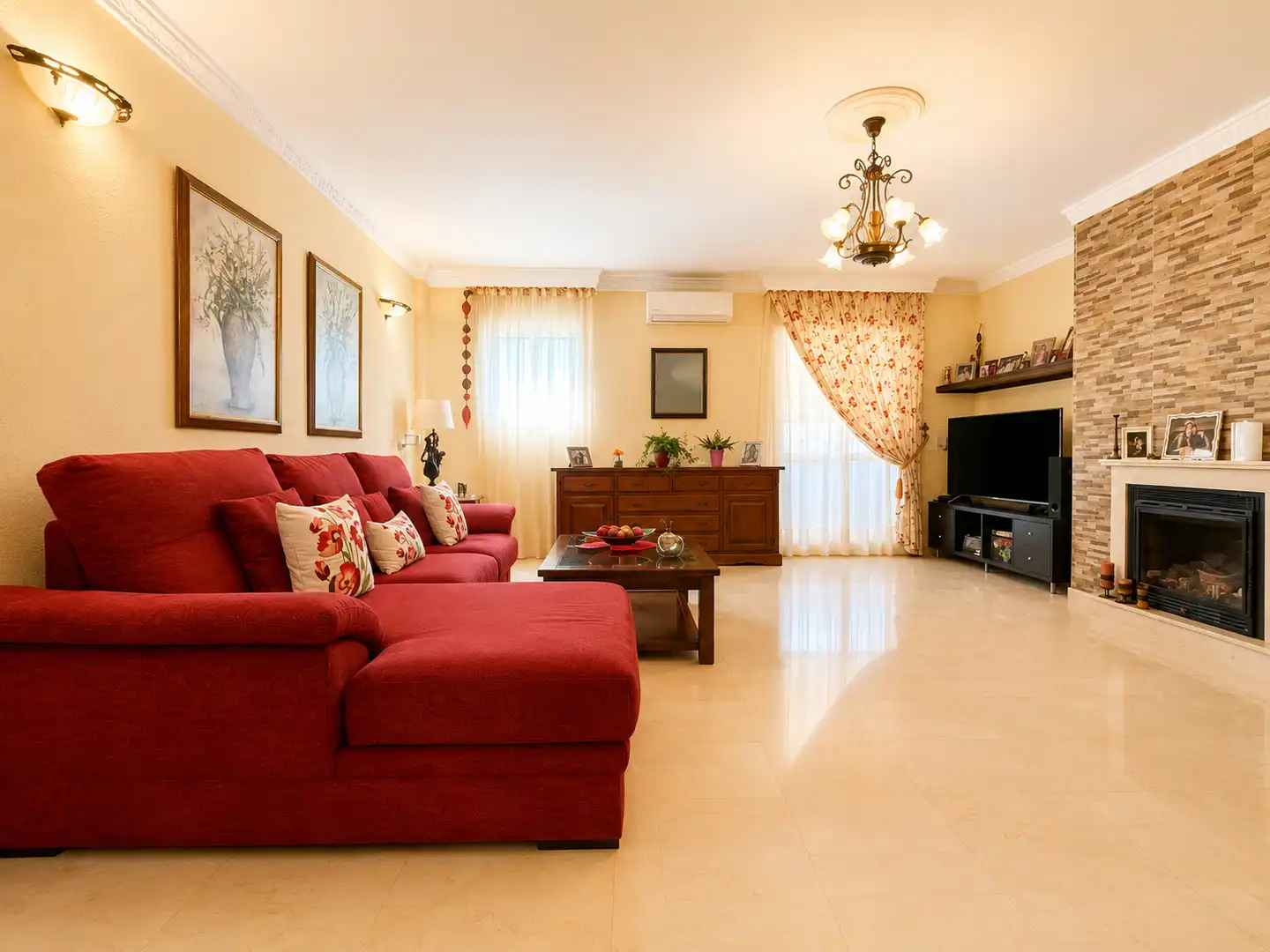 Duplex avec piscine à vendre à Calle Gema