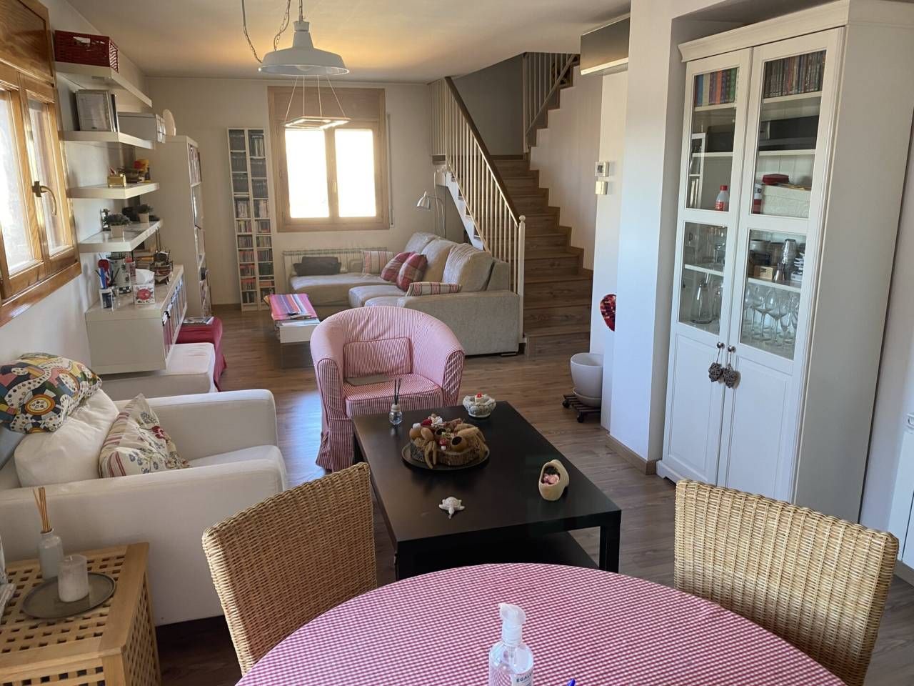 Living room of Flat for sale in Alcañiz  with Air Conditioner, Heating and Parquet flooring