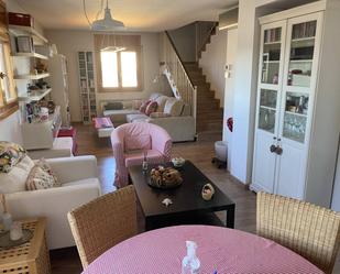 Sala d'estar de Pis en venda en Alcañiz amb Aire condicionat, Calefacció i Parquet