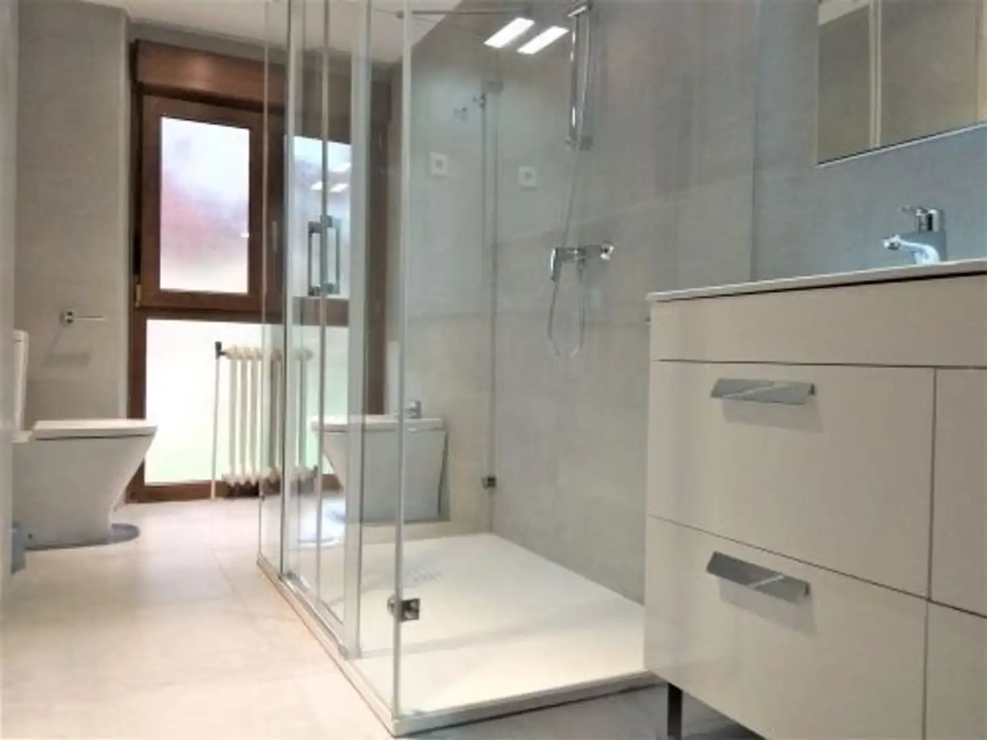 Baño de Casa o chalet en venta en Madrid con Jardín privado, Terraza y Trastero