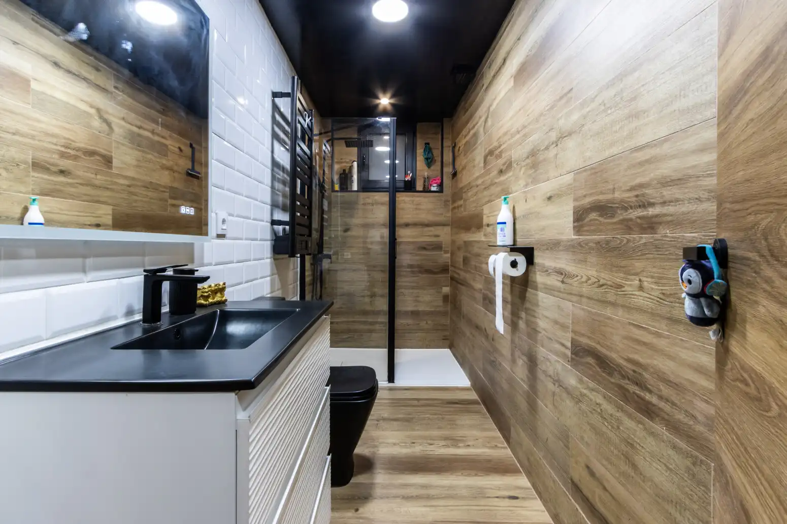 Bathroom of Flat for sale in Terrassa  with Parquet flooring, Terrace and Balcony