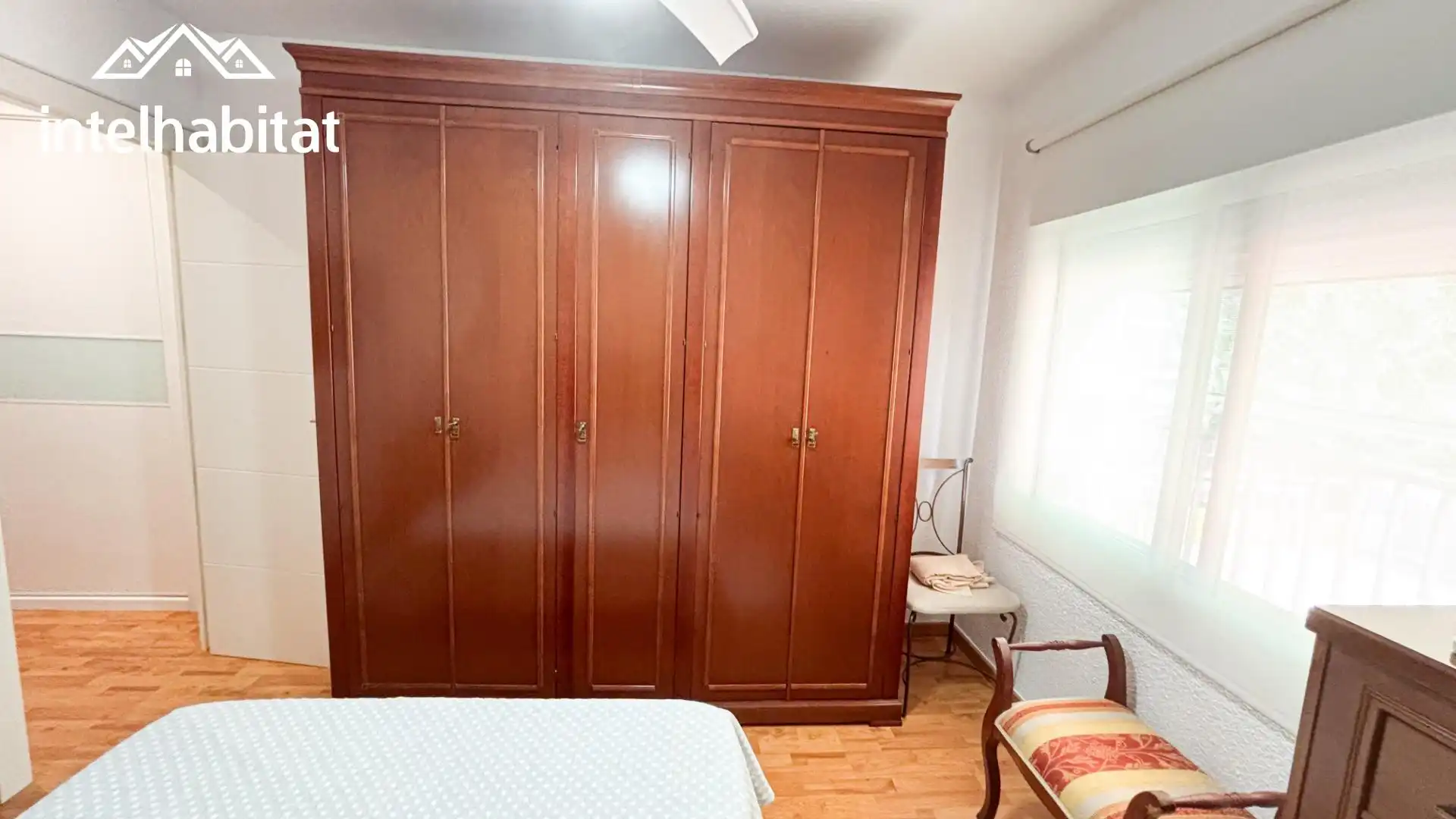Habitación de Piso en venta en Valencia con Aire acondicionado y Balcón