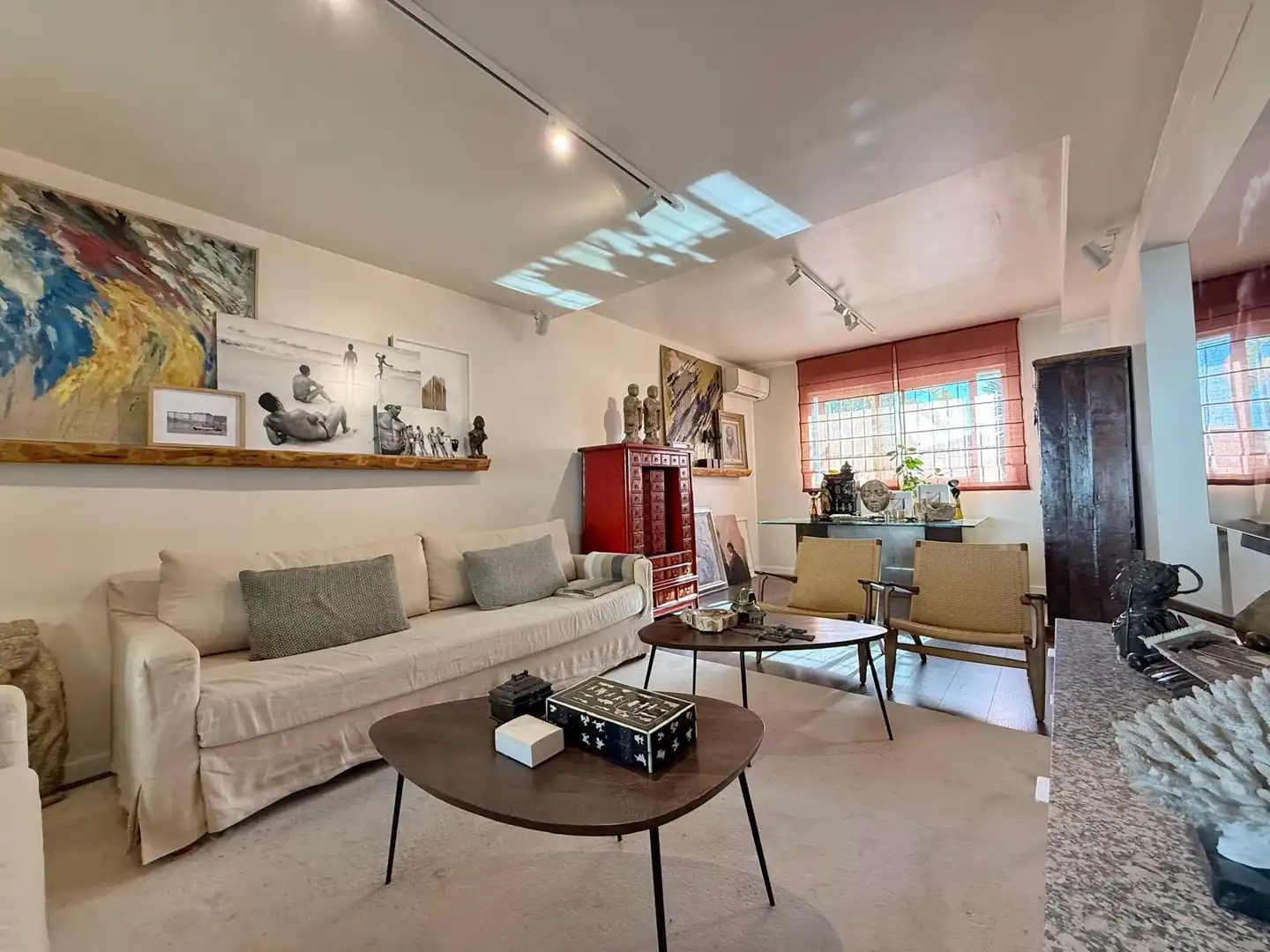 Sala d'estar de Casa adosada en venda en La Pobla de Vallbona amb Aire condicionat, Calefacció i Jardí privat