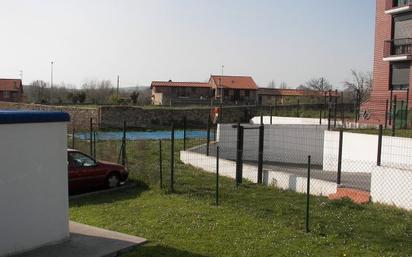 Swimming pool of Flat for sale in Polanco  with Heating, Parquet flooring and Terrace