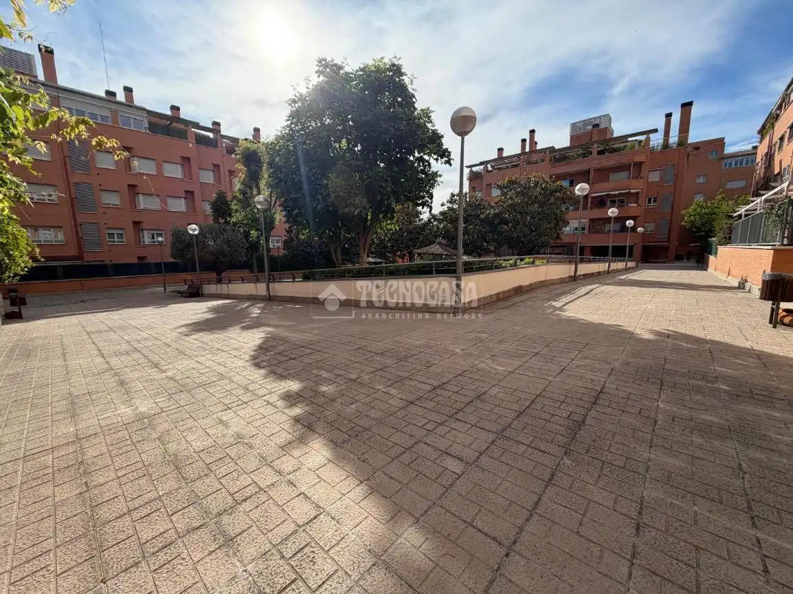 Vista exterior de Pis en venda en Madrid amb Traster