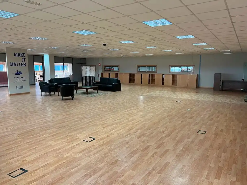 Oficina de alquiler en Santiago de Compostela  con Aire acondicionado