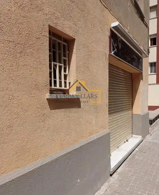 Außenansicht von Geschaftsraum zum Verkauf in Sabadell mit Klimaanlage