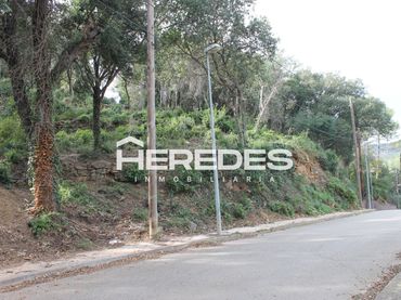 Terreny residencial en venda a Carrer dels Salzes 9