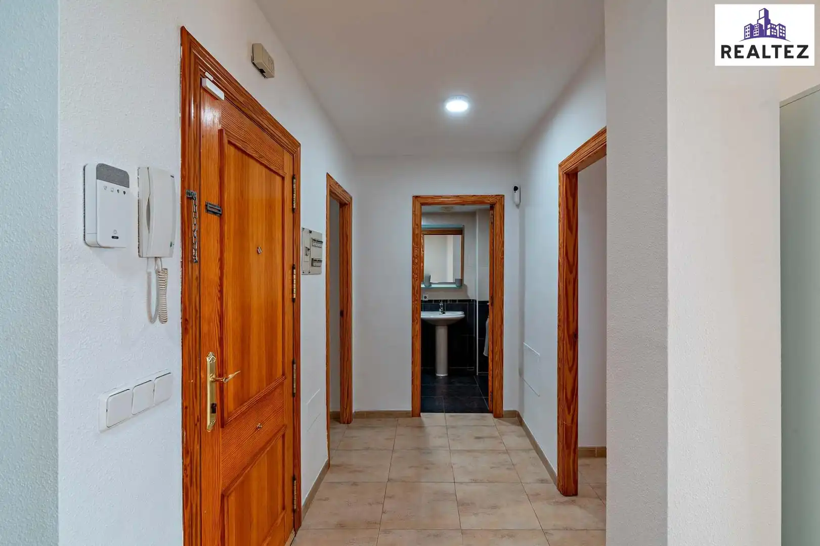 Piso en venta en Roquetas de Mar con Aire acondicionado, Terraza y Amueblado