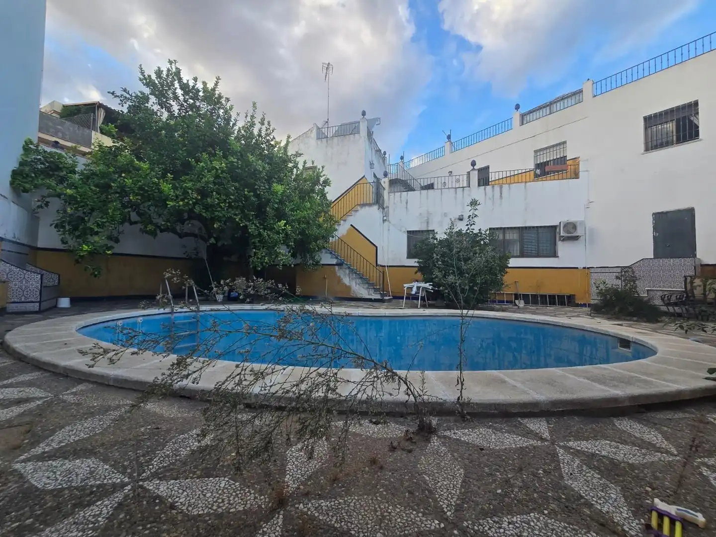 Swimming pool of Houses for sale in Centro