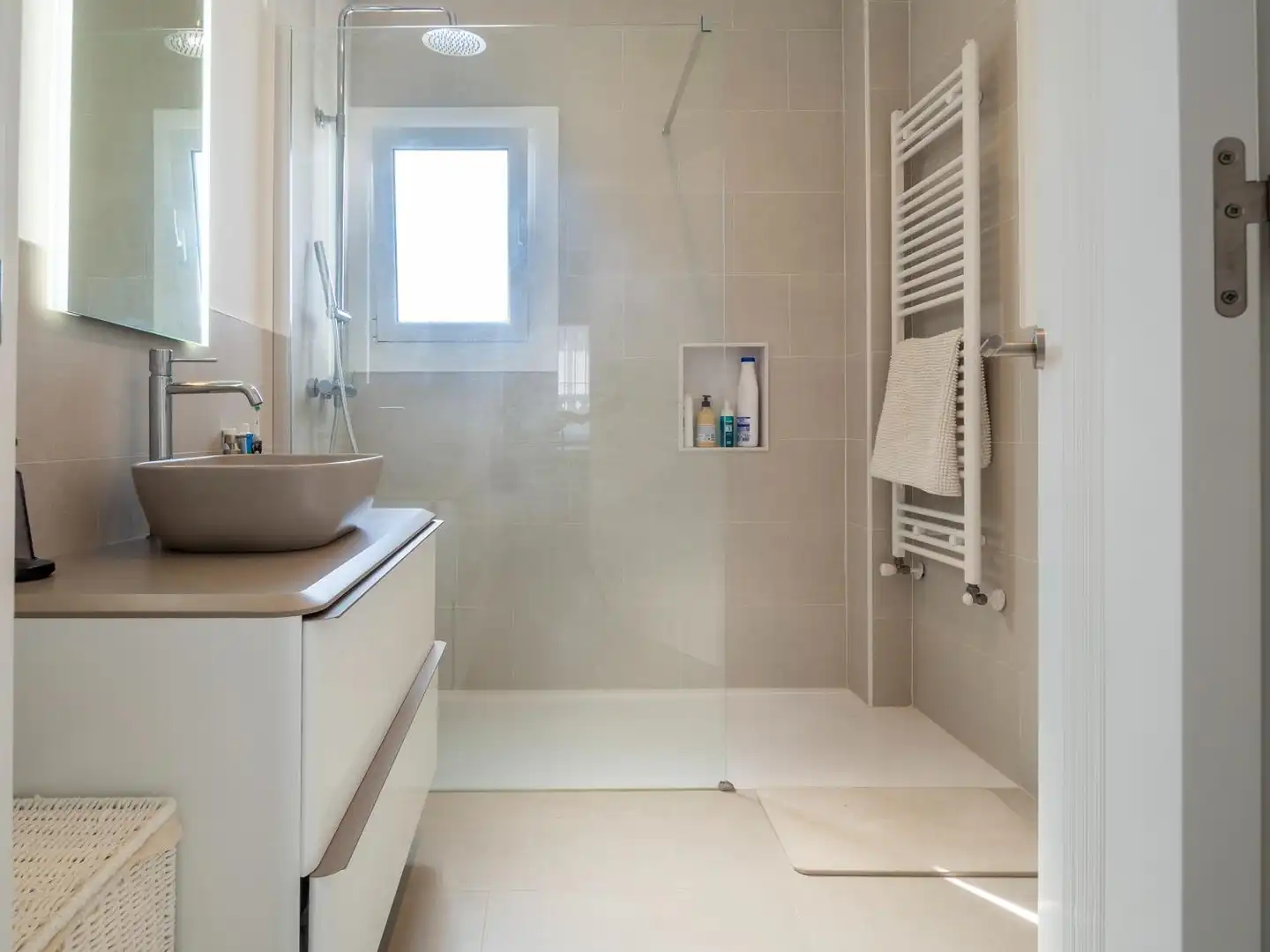 Casa con piscina en venta en Port - La Cota - Puig Sec, imagen 15