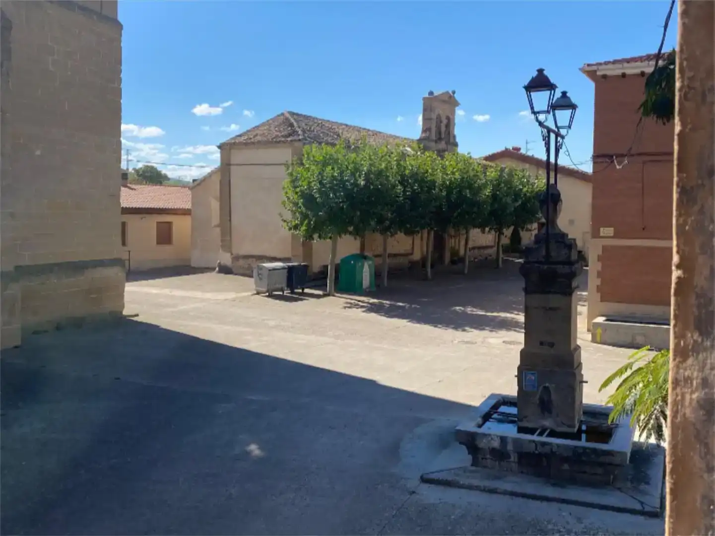 Vista exterior de Casa adosada en venda en Castildelgado